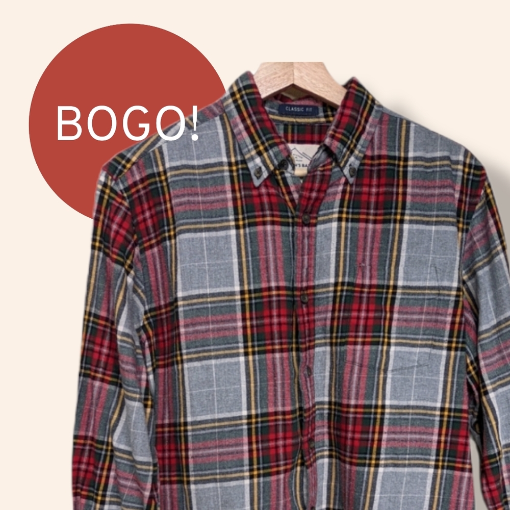 St. John's Bay Flannel Shirt Men's  Gray Red Plaid Cotton Small